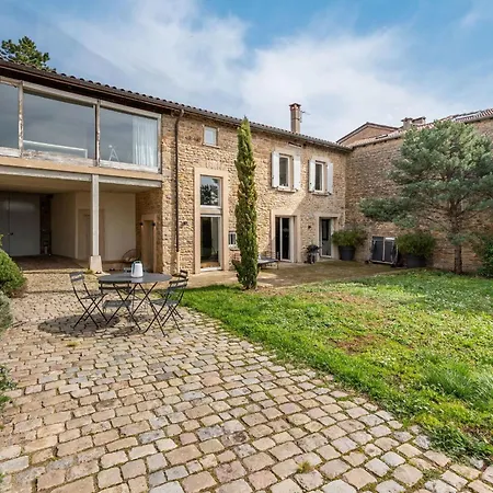 Le Cerf - House With View And Swimming Pool