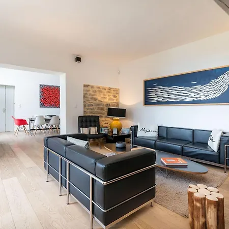 Villa Le Cerf - House With View And Swimming Pool